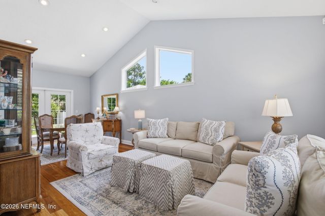 33 MONTEREY Street, Ponte Vedra Beach, FL 32082