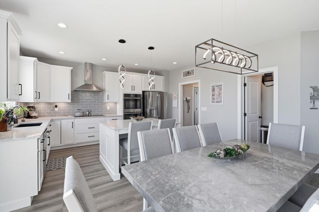 5306 Greyson Heights Drive, Auburn, IN 46706