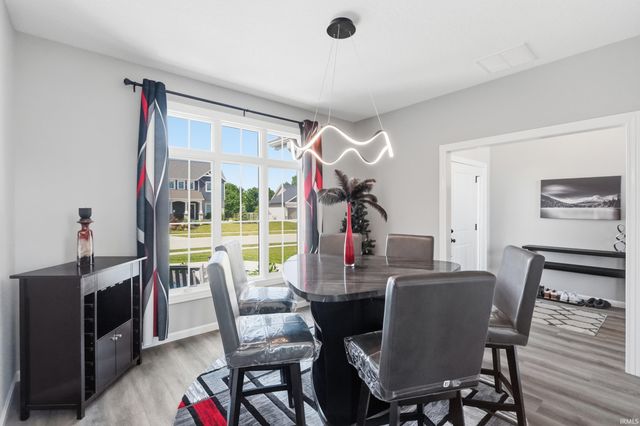 5306 Greyson Heights Drive, Auburn, IN 46706