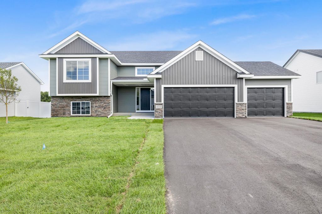 18545 Salem Street NW, Elk River, MN 55330