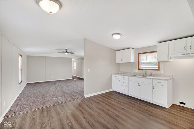 143 Echo Lake E Drive, Mooresville, IN 46158