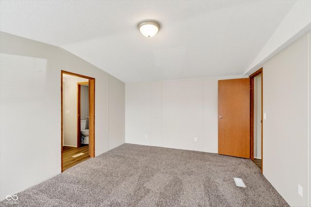 143 Echo Lake E Drive, Mooresville, IN 46158