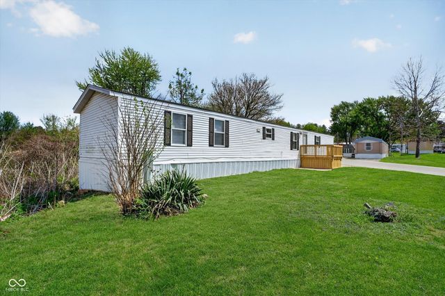 143 Echo Lake E Drive, Mooresville, IN 46158