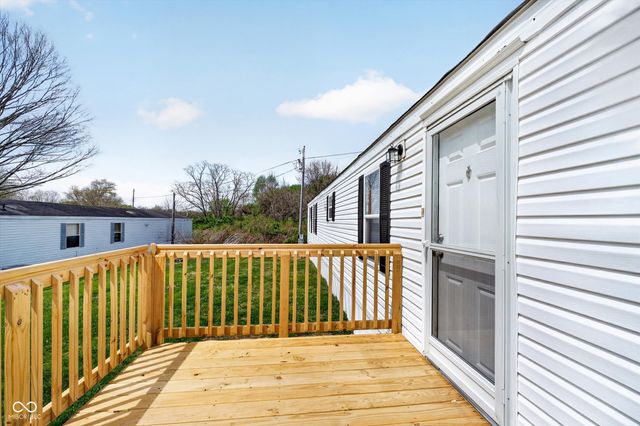 143 Echo Lake E Drive, Mooresville, IN 46158