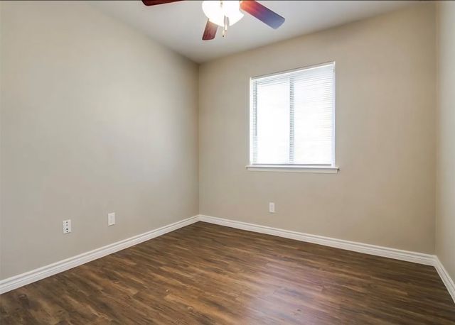 517 Via Sevilla, Mesquite, TX 75150