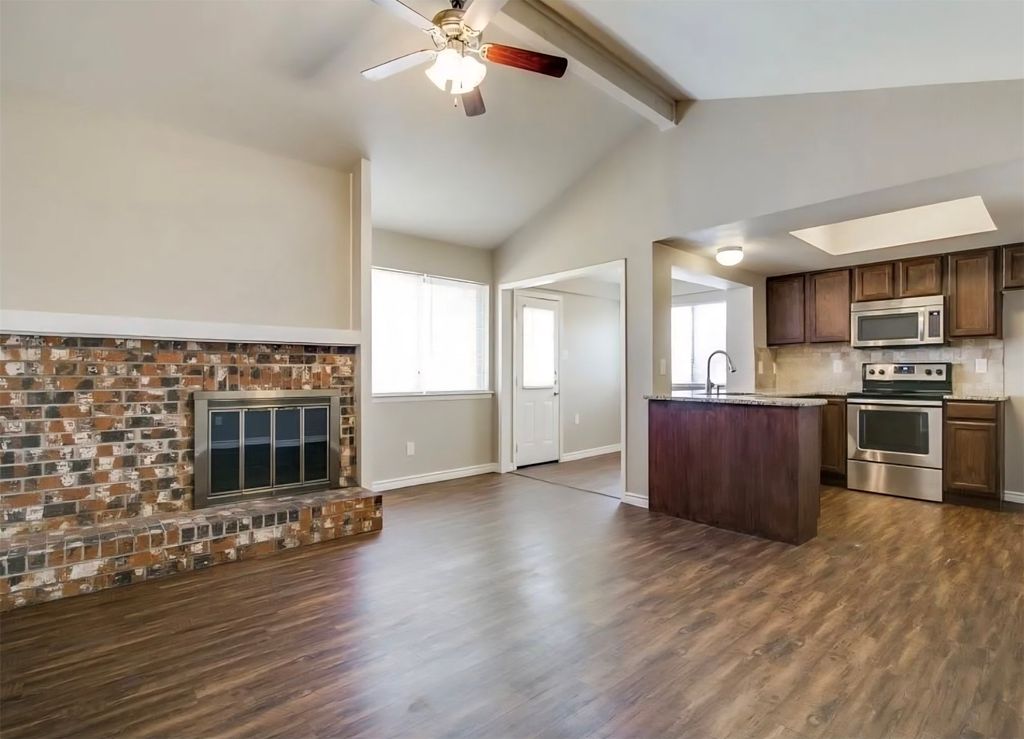 517 Via Sevilla, Mesquite, TX 75150
