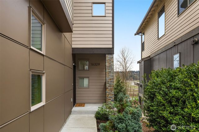 16329 Main View Lane NE, Duvall, WA 98019