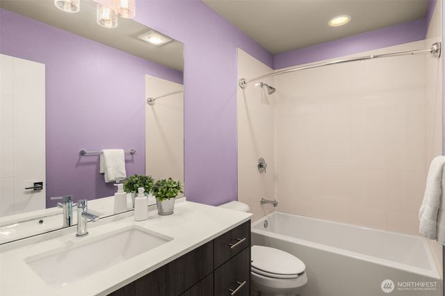 16329 Main View Lane NE, Duvall, WA 98019