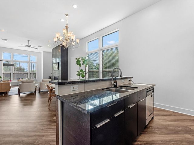 3421 Gillespie Street, Houston, TX 77020