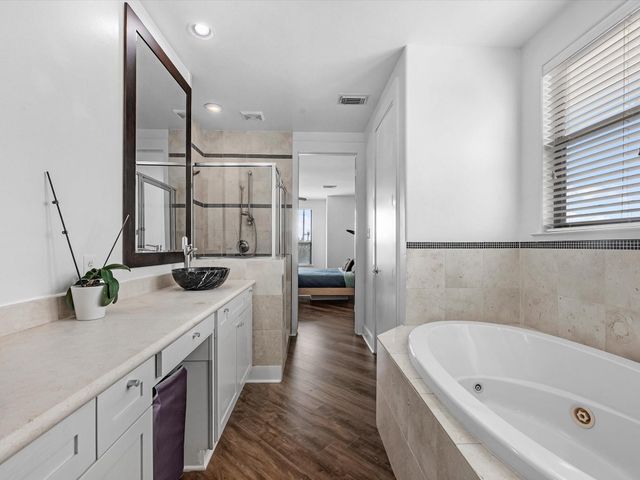 3421 Gillespie Street, Houston, TX 77020