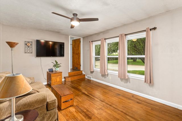 112 Main Street, Norwalk, IA 50211