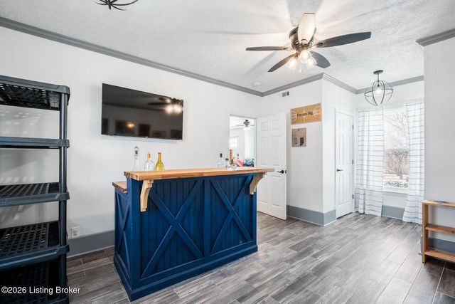 607 Christman Ln, Shepherdsville, KY 40165