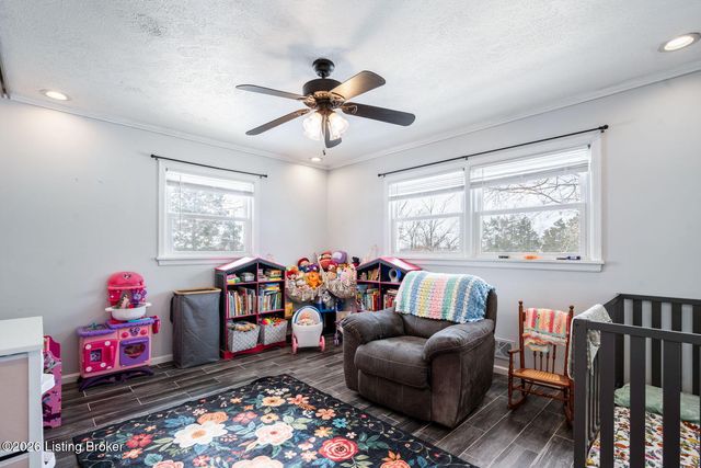 607 Christman Ln, Shepherdsville, KY 40165