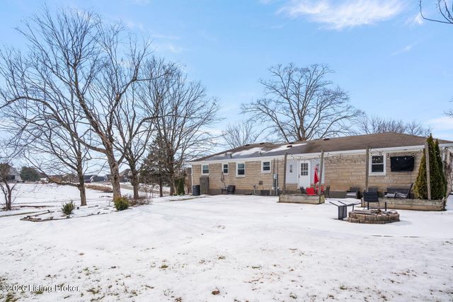 607 Christman Ln, Shepherdsville, KY 40165