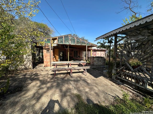 4134 King Krest, San Antonio, TX 78219