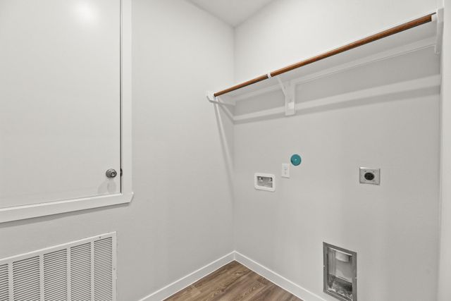 2511 Rose Quartz Drive, Texas City, TX 77591