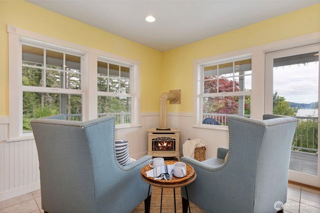 17164 Lemolo Shore Drive NE, Poulsbo, WA 98370