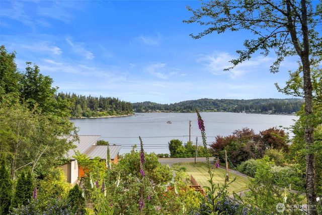 17164 Lemolo Shore Drive NE, Poulsbo, WA 98370