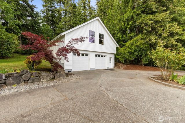 17164 Lemolo Shore Drive NE, Poulsbo, WA 98370