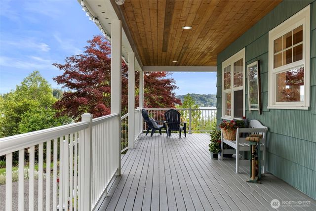 17164 Lemolo Shore Drive NE, Poulsbo, WA 98370