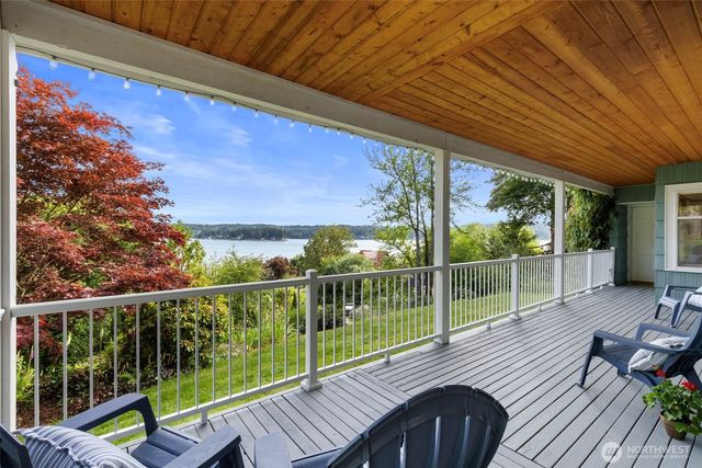 17164 Lemolo Shore Drive NE, Poulsbo, WA 98370