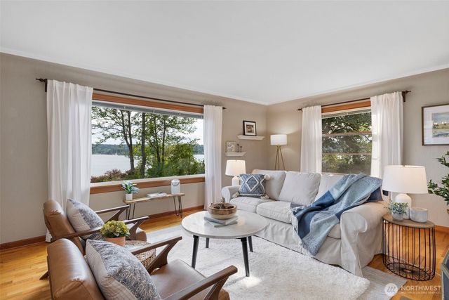 17164 Lemolo Shore Drive NE, Poulsbo, WA 98370