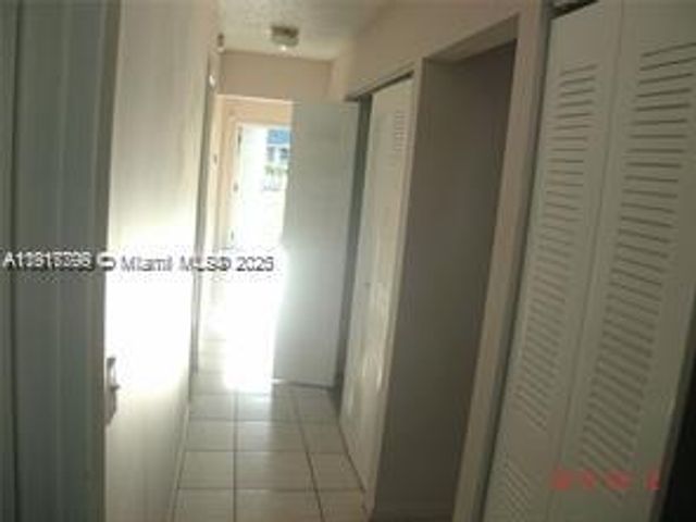 1318 White Pine Dr, Wellington, FL 33414