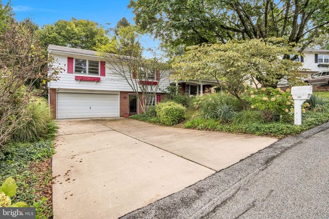 1689 RANDOW RD, York, PA 17403