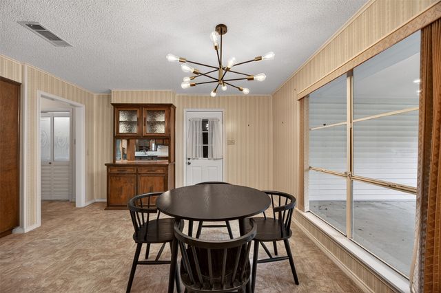 2907 Glasgow Drive, Arlington, TX 76015