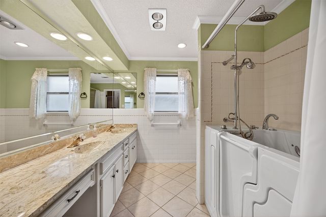 2907 Glasgow Drive, Arlington, TX 76015