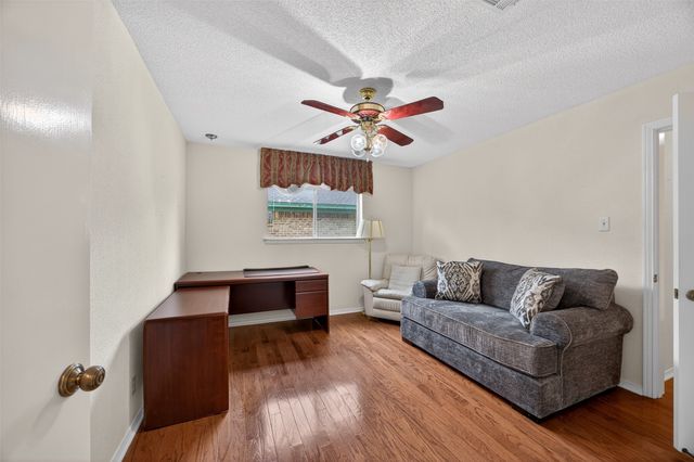 2907 Glasgow Drive, Arlington, TX 76015