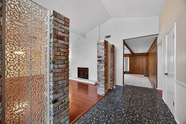 2907 Glasgow Drive, Arlington, TX 76015