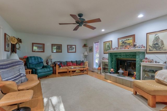 728 S Gibson Street, Princeton, IN 47670