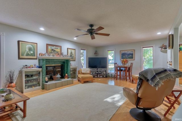 728 S Gibson Street, Princeton, IN 47670