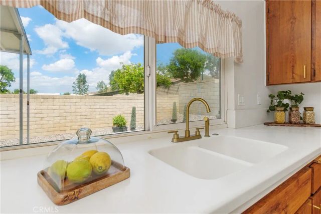 1065 Bascomb, Riverside, CA 92507