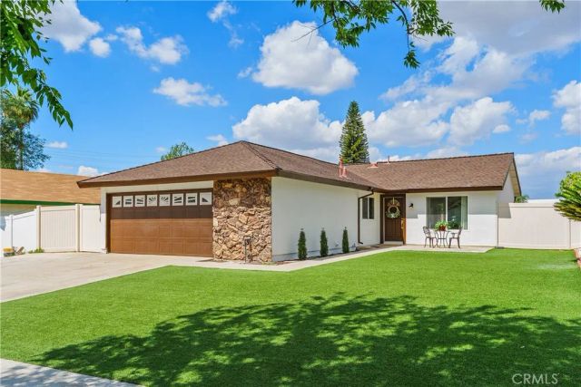 1065 Bascomb, Riverside, CA 92507