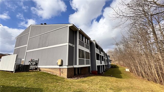 323 Ridge Point Cir A11, South Fayette, PA 15017