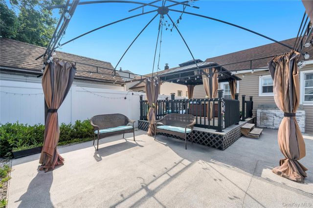 717 N William Street, Baldwin, NY 11510