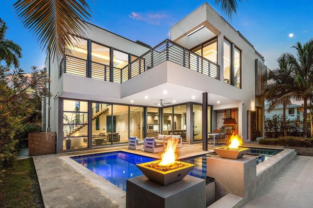 1650 E Terra Mar Drive, Lauderdale By The Sea, FL 33062