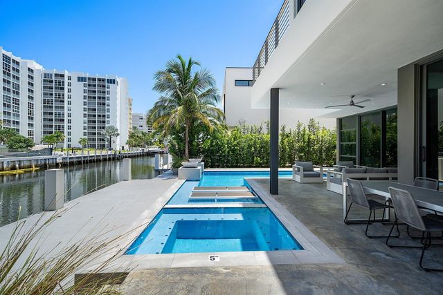 1650 E Terra Mar Drive, Lauderdale By The Sea, FL 33062