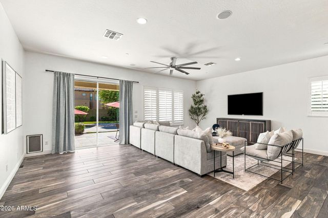 3715 E ADOBE Drive, Phoenix, AZ 85050
