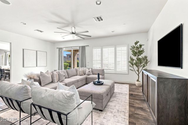 3715 E ADOBE Drive, Phoenix, AZ 85050