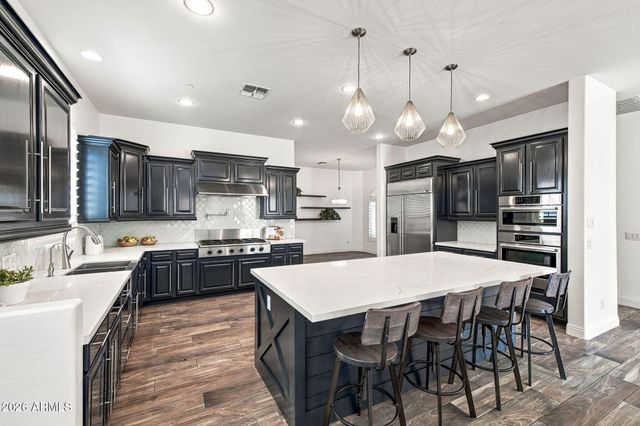 3715 E ADOBE Drive, Phoenix, AZ 85050
