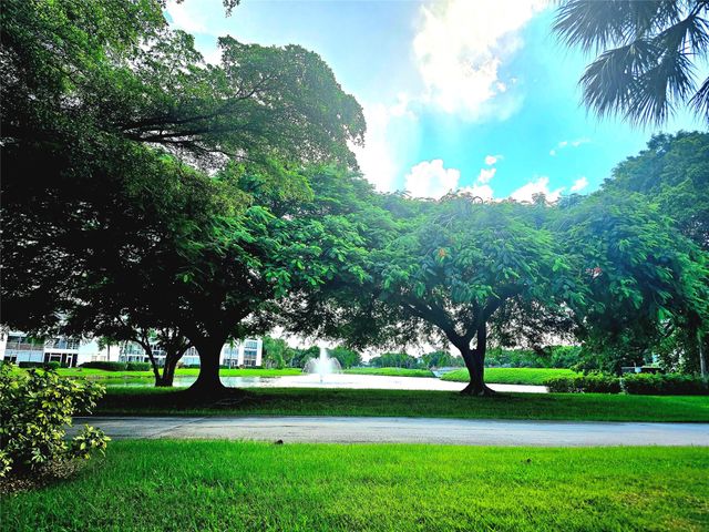 2305 LUCAYA LANE B4, Coconut Creek, FL 33066