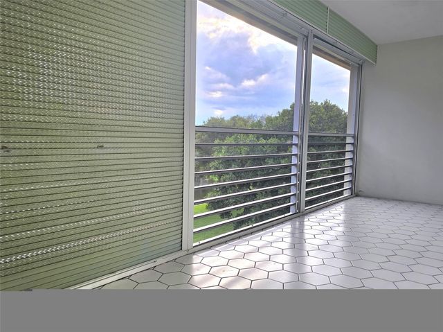 2305 LUCAYA LANE B4, Coconut Creek, FL 33066