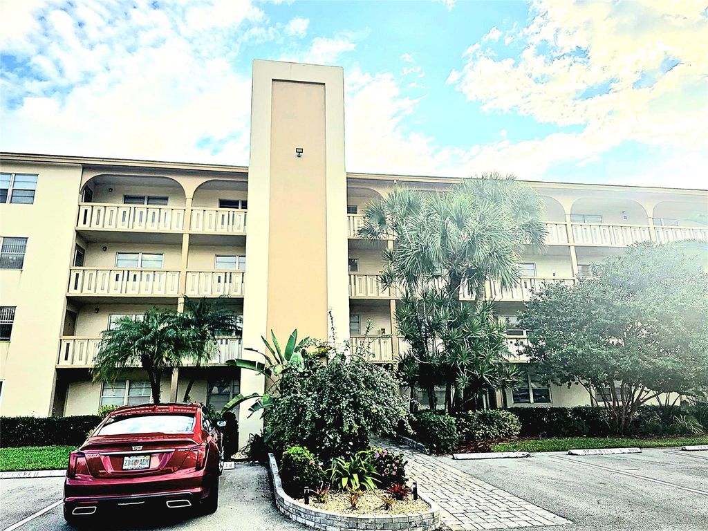 2305 LUCAYA LANE B4, Coconut Creek, FL 33066