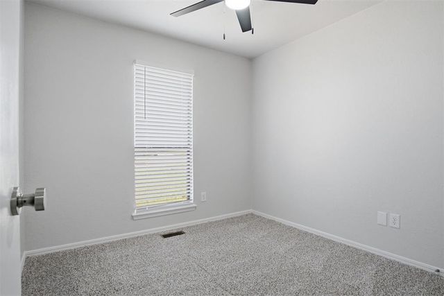 2112 NE 8th Street, Moore, OK 73160