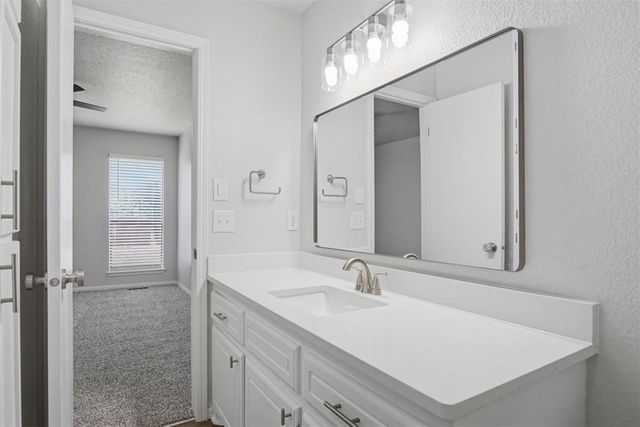 2112 NE 8th Street, Moore, OK 73160