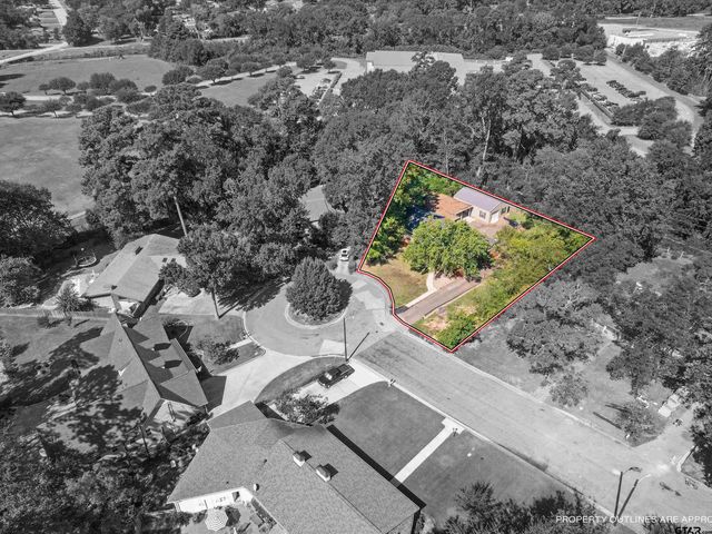 6 Lindsey Ln, Longview, TX 75601