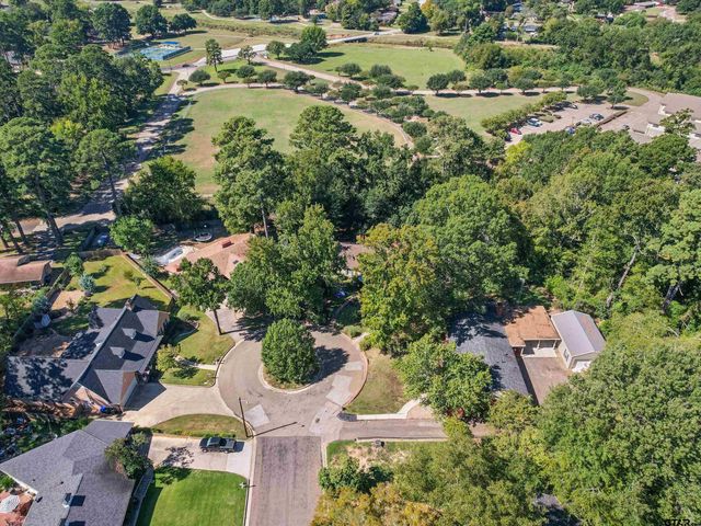 6 Lindsey Ln, Longview, TX 75601